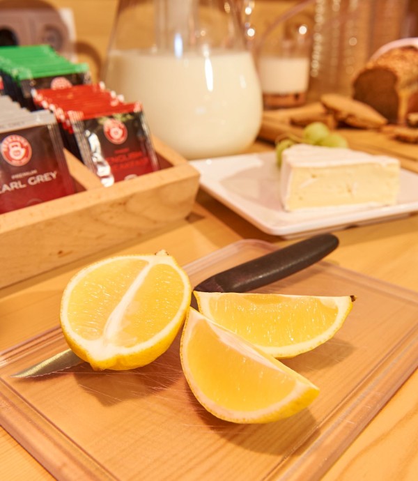 Zitrone für Ihren Frühstückstee