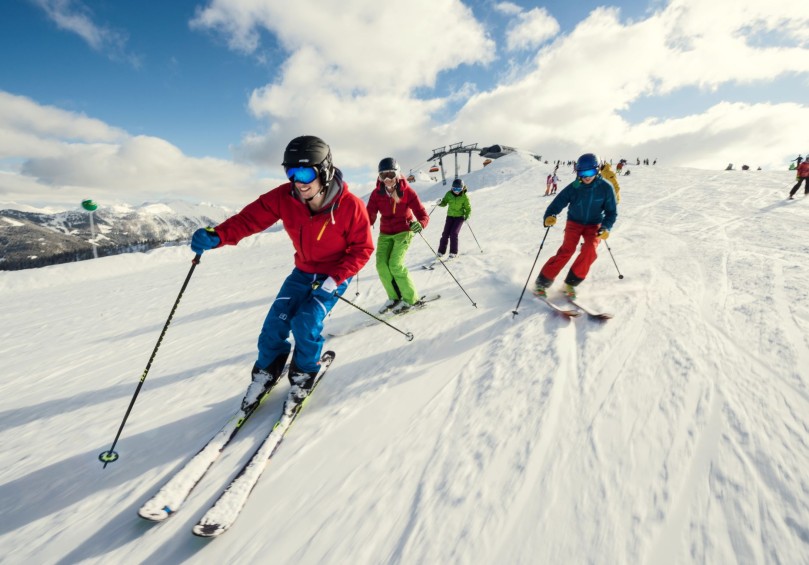 Skifahren im Winterurlaub in Ski amadé © Flachau Tourismus
